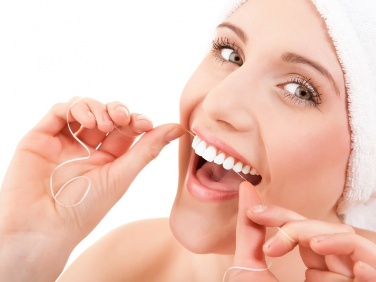 Top 4 Flossing Blunders – Fixed them